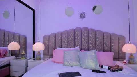 valentina online show from February 2, 12:15 pm