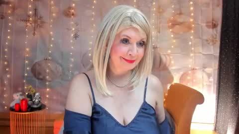 diorvictoria9 online show from January 21, 4:58 pm