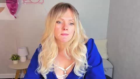 Victoria My schedule for the week 2 GMT 3am-9am TuWeThFrSa online show from February 20, 6:26 am