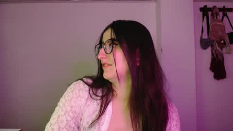 Victoria online show from February 26, 9:47 pm