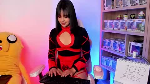 Snapshot of victoria_se chatting on October 5, 4:50 am Victoria online show from October 5, 4:50 am