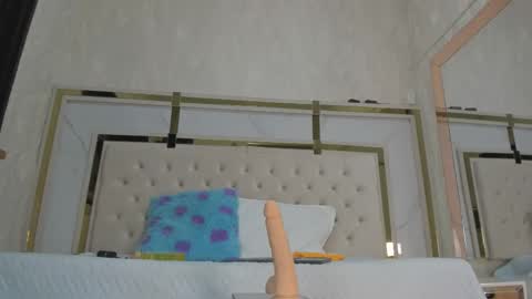 Victoria Sofia online show from September 14, 8:07 pm