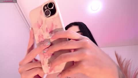 Victoria online show from November 26, 1:17 am