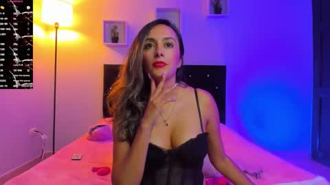 victoriia_rose_ online show from April 22, 3:20 pm