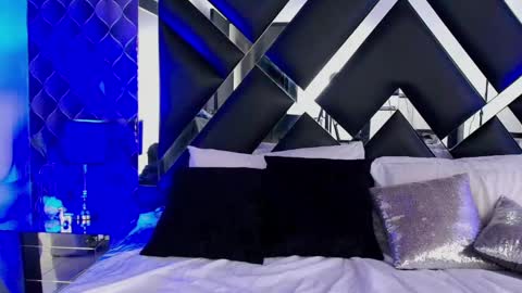 victtoria lee online show from February 28, 9:01 pm