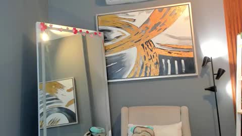 vienah_louis online show from February 24, 2:55 am