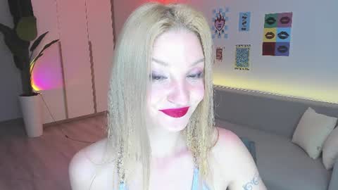 vienna_lioren online show from June 29, 5:01 pm