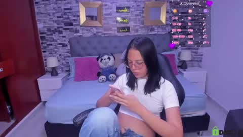 Violet online show from April 30, 3:50 pm