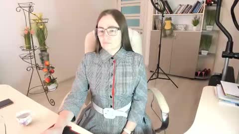 Ukrainian-woman online show from February 3, 6:40 am