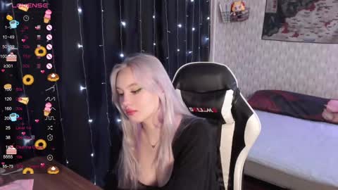 vikapowers online show from December 16, 4:13 am