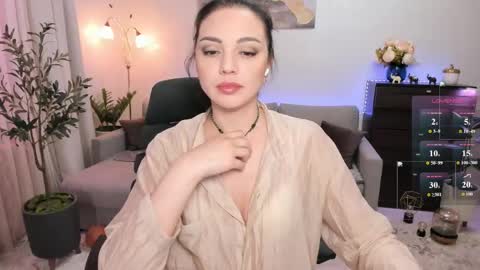 Viki Bellson online show from June 7, 6:59 pm