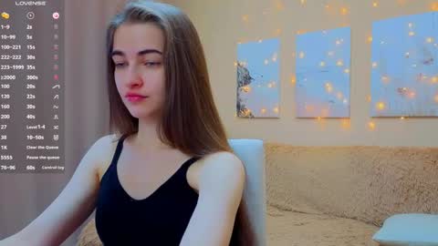 vikiberry online show from April 21, 5:14 am