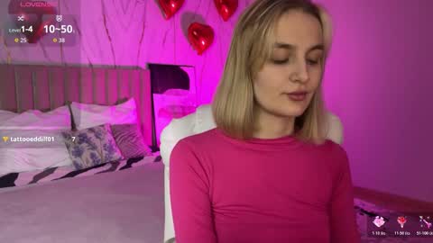 Vikky online show from March 25, 1:44 am