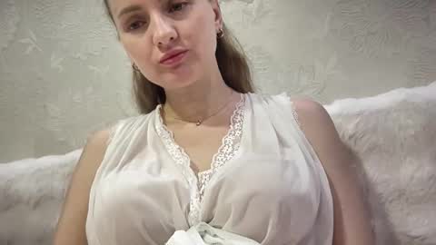 Funny  girl online show from September 24, 1:04 am