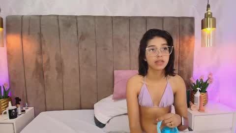 Violeta online show from April 29, 5:30 pm