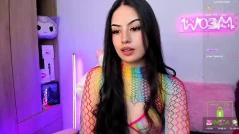 Snapshot of violet_catt chatting on February 13, 5:11 pm Violeta  online show from February 13, 5:11 pm