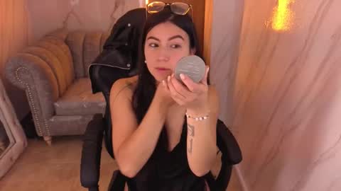 violeta_tf online show from February 24, 1:54 pm