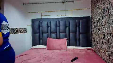 VIOLETA online show from December 22, 1:58 pm