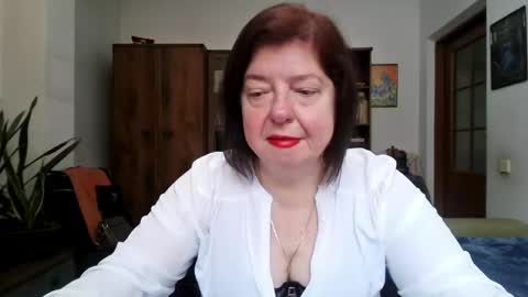 violetpulse online show from April 18, 9:23 am