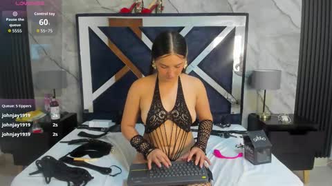 Snapshot of violetrose_as chatting on September 20, 9:13 pm Violet Rose online show from September 20, 9:13 pm