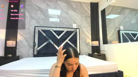 Violet Rose online show from April 21, 7:54 pm