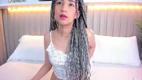 Snapshot of violett_rabbit_ chatting on October 20, 8:34 pm Violett online show from October 20, 8:34 pm