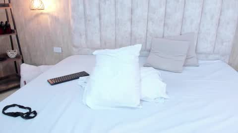 violettarousee online show from February 28, 1:27 am