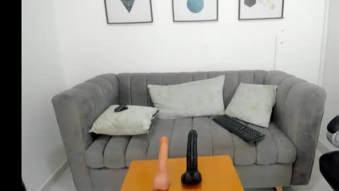 Snapshot of violettasweet_ chatting on October 23, 2:01 pm Violetta online show from October 23, 2:01 pm
