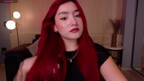 Violett Castel online show from December 22, 7:06 pm