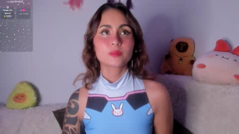 Violette  online show from January 15, 1:11 am