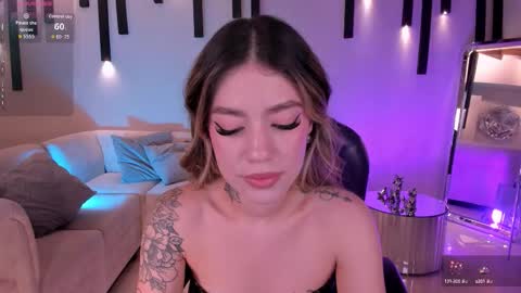 Violett  online show from September 11, 7:03 pm