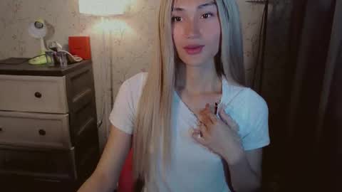 Pearl online show from November 15, 3:18 am