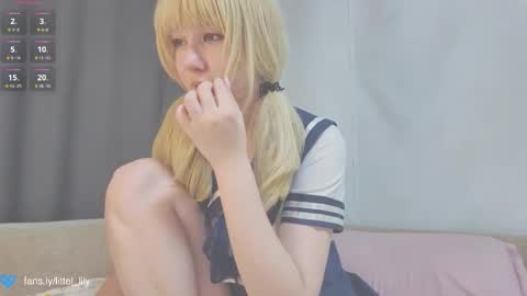 Snapshot of virgiin_lily chatting on October 27, 4:35 pm  Lily  online show from October 27, 4:35 pm