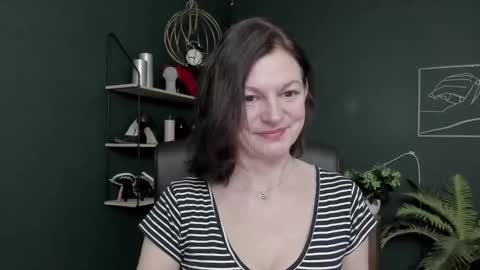 Vivian online show from March 16, 6:50 am