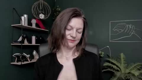 Vivian online show from January 15, 7:36 am