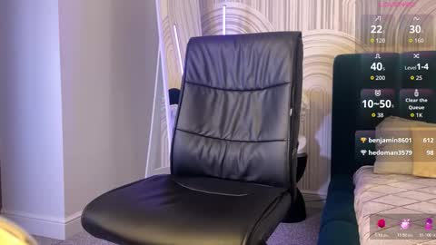 Vivian Evans online show from March 16, 5:44 am