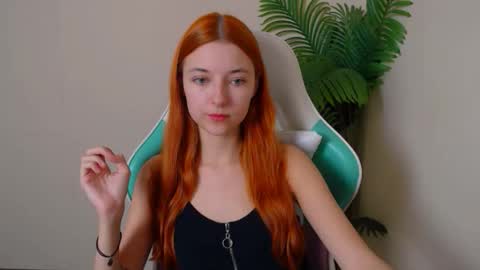 Vivien online show from November 18, 7:04 pm