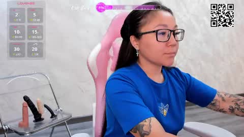 Vivien online show from July 10, 1:17 am