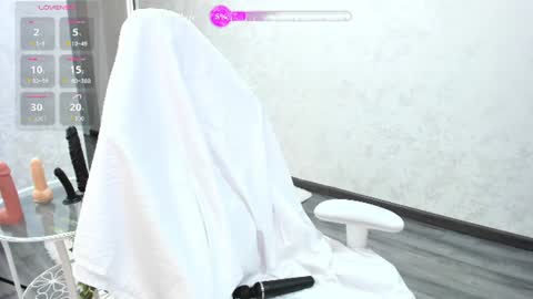 Vivien online show from July 2, 3:23 am