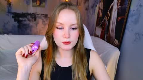 Vivien online show from March 28, 5:18 am