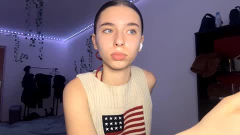 Vivi online show from December 21, 11:14 am