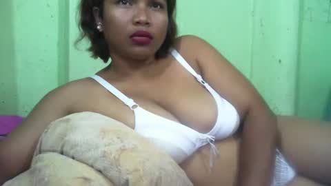 voagelle online show from March 16, 6:12 pm