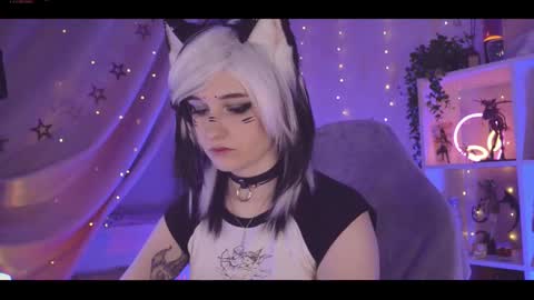 Snapshot of vronnier chatting on February 15, 6:44 pm vronnier online show from February 15, 6:44 pm