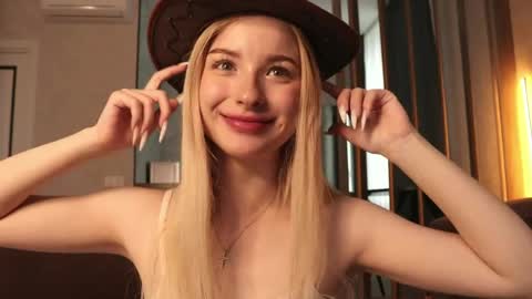 Nana online show from April 6, 4:46 am