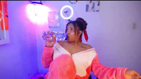 EMILY online show from April 23, 7:49 am