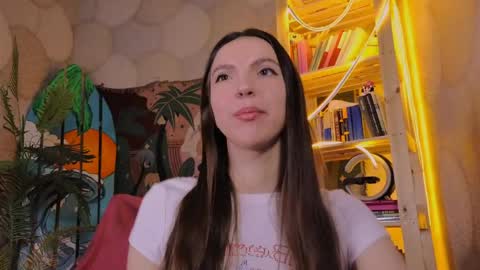 wednesday_evans online show from April 14, 5:51 am