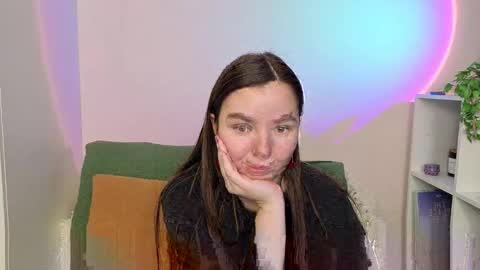 Weird Bird online show from March 4, 8:10 am