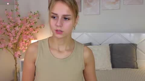 Im Wendy online show from March 4, 9:22 pm