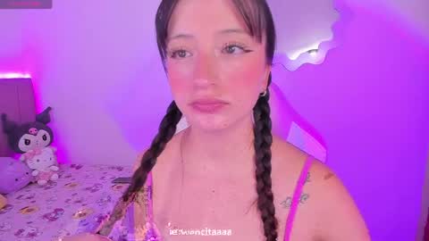Wenstacie INDEPENDENT MODEL online show from May 7, 1:43 am