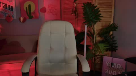 little girl who is always rightLisa online show from March 31, 1:27 am